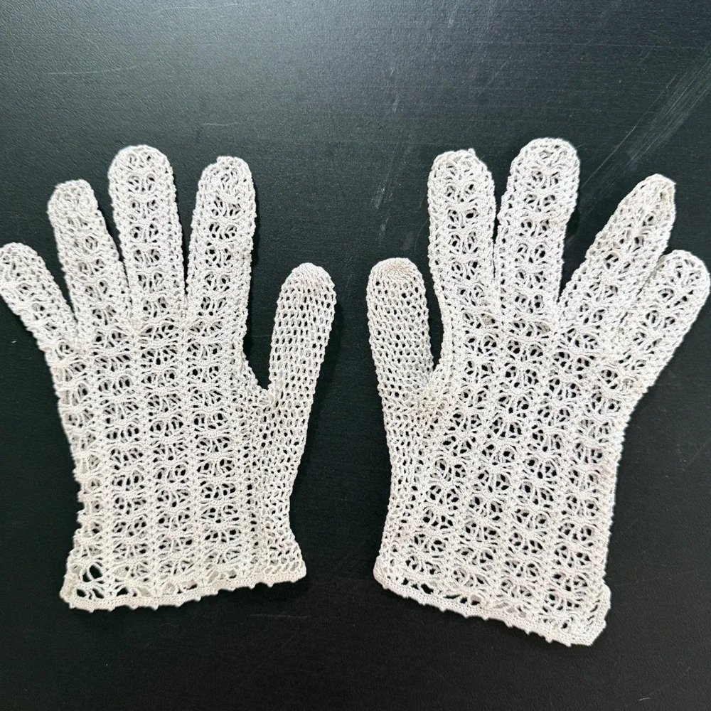 Vintage White Crochet Lace Gloves Formal Tea Party Wedding Bridal Accessories